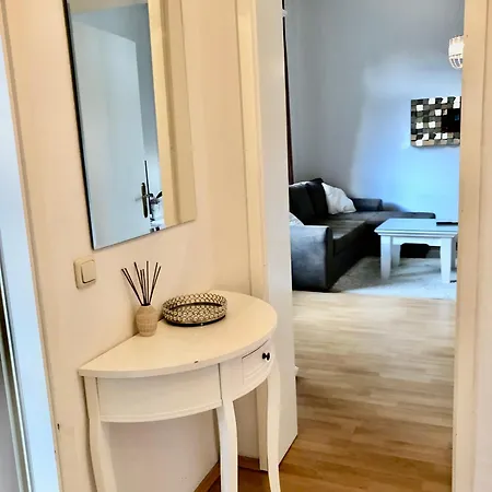 Am Schlossgarten * שוורין